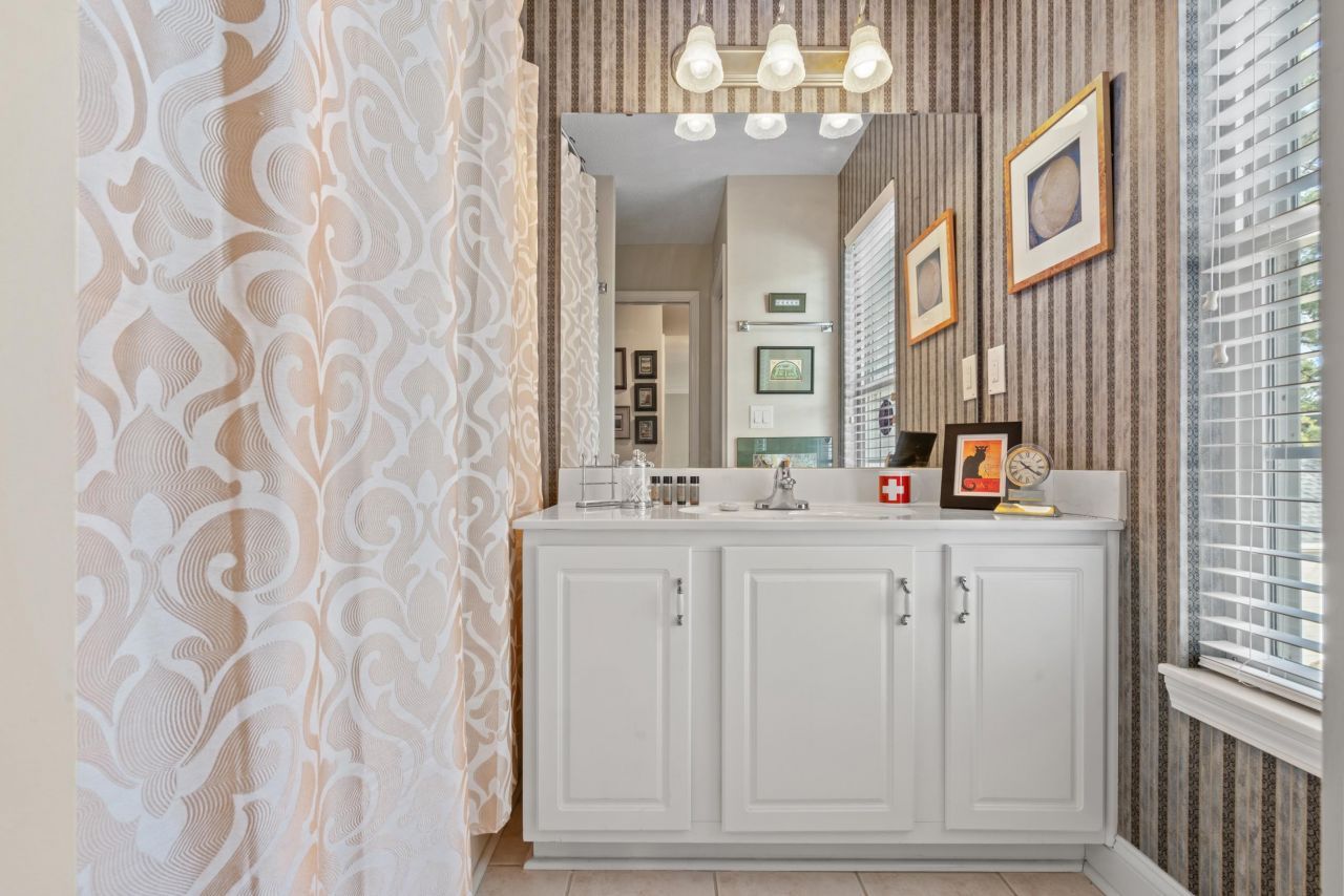 4946 Westwind Dr. Photo 33