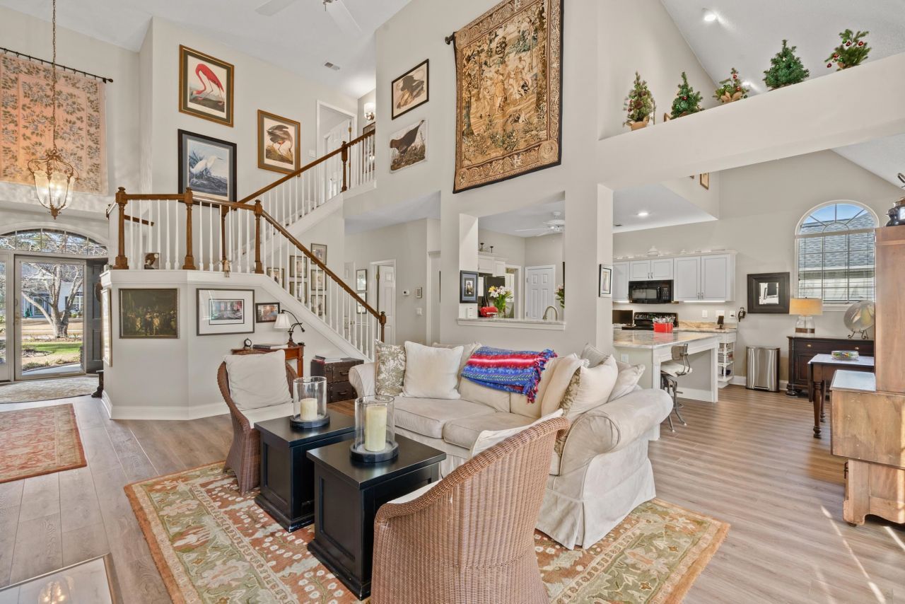 4946 Westwind Dr. Photo 7