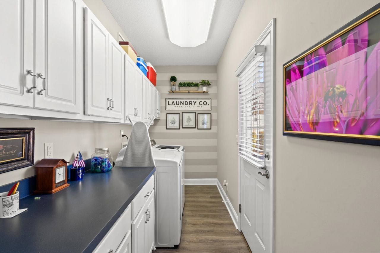 4946 Westwind Dr. Photo 9