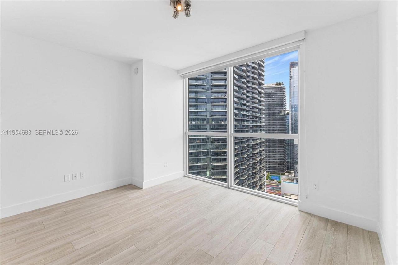 1080 Brickell Ave, Unit 3909, Miami, FL 33131 Photo