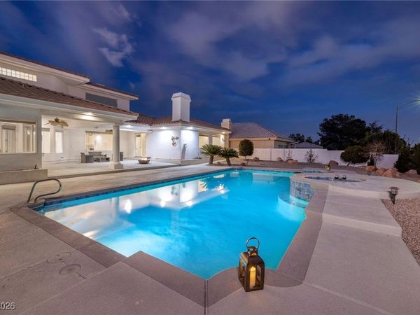 7421 Silver Palm Avenue, Las Vegas, NV 89117