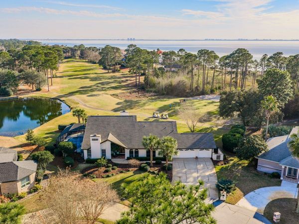 162 Baywind Drive, Niceville, FL 32578