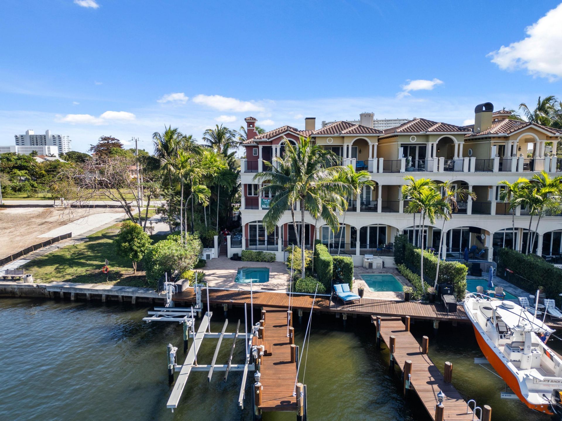 453 NE 19th Avenue, Unit D, Deerfield Beach, FL 33441 Photo