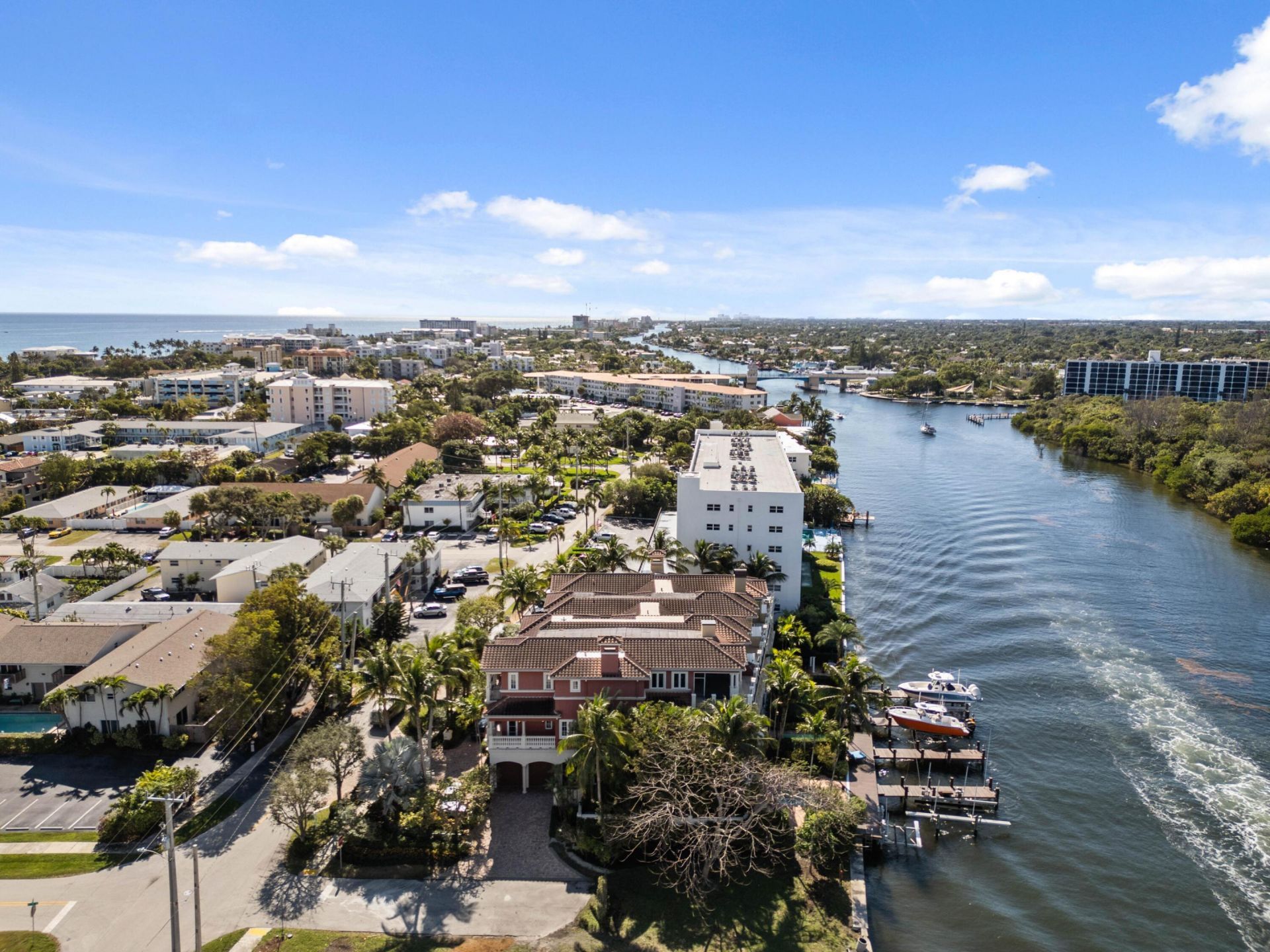 453 NE 19th Avenue, Unit D, Deerfield Beach, FL 33441 Photo