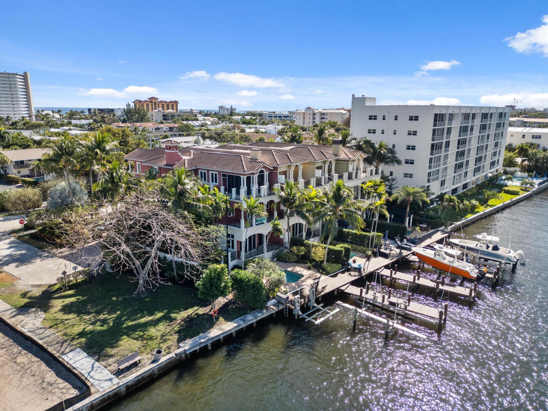 453 NE 19th Avenue, Unit D, Deerfield Beach, FL 33441 Photo