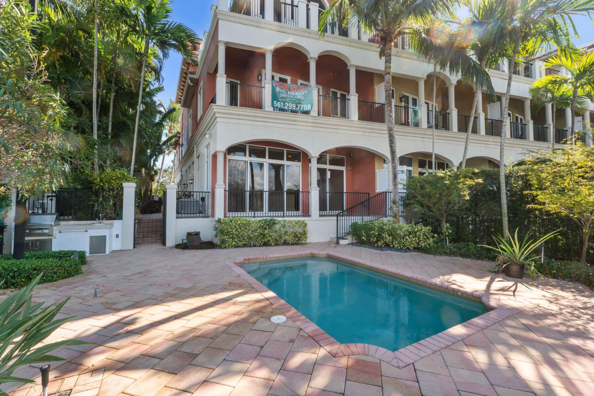 453 NE 19th Avenue, Unit D, Deerfield Beach, FL 33441 Photo