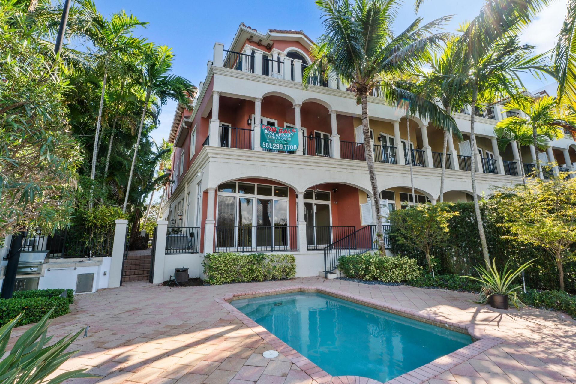 453 NE 19th Avenue, Unit D, Deerfield Beach, FL 33441 Photo