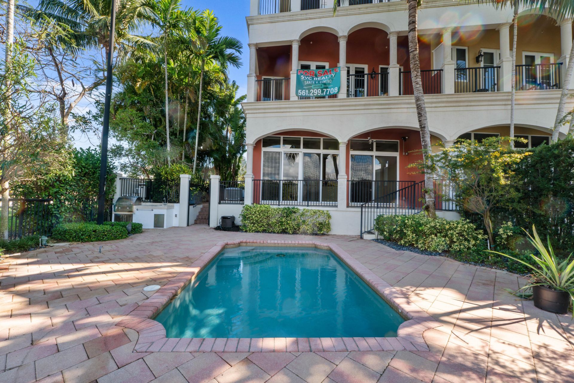 453 NE 19th Avenue, Unit D, Deerfield Beach, FL 33441 Photo