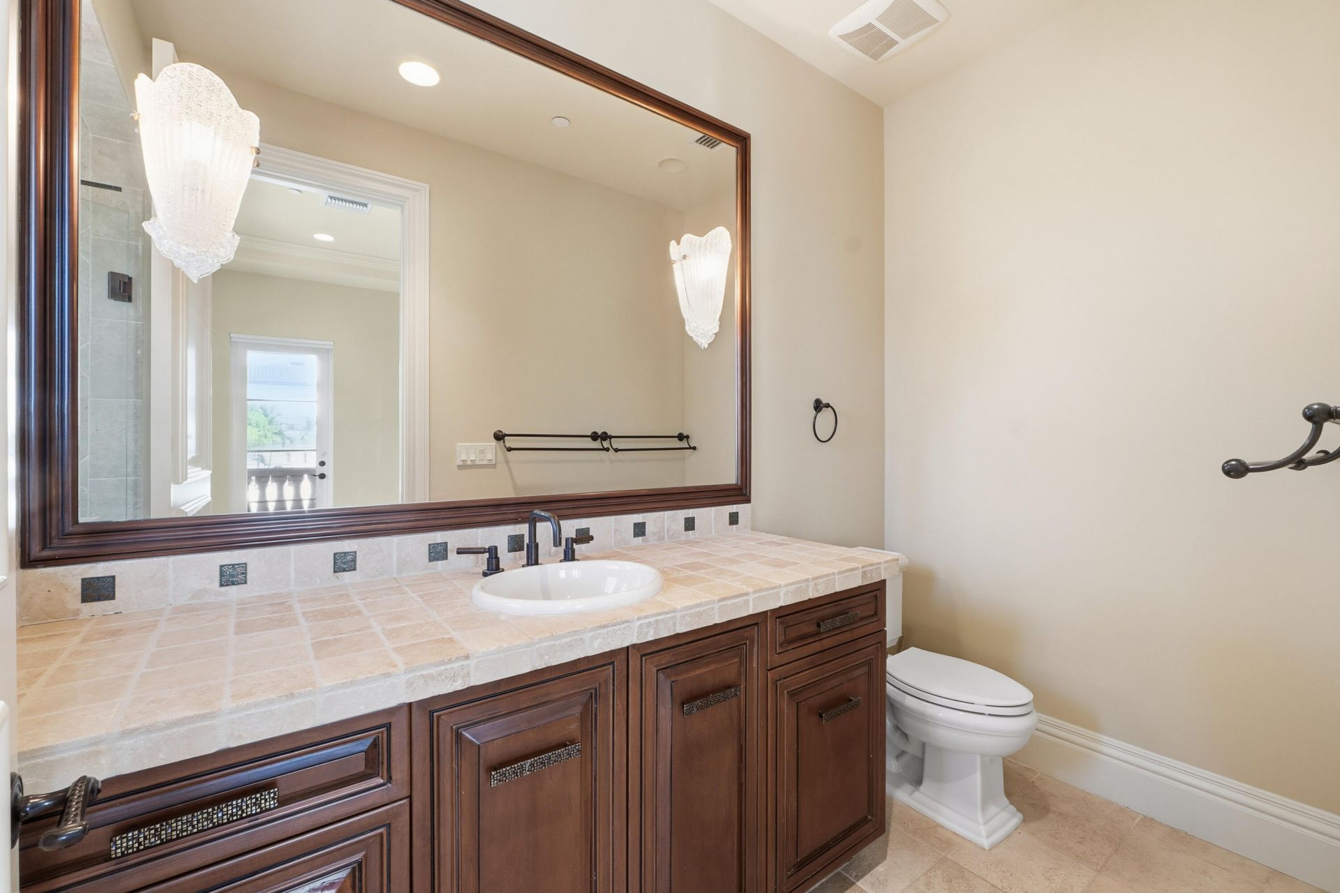 453 NE 19th Avenue, Unit D, Deerfield Beach, FL 33441 Photo