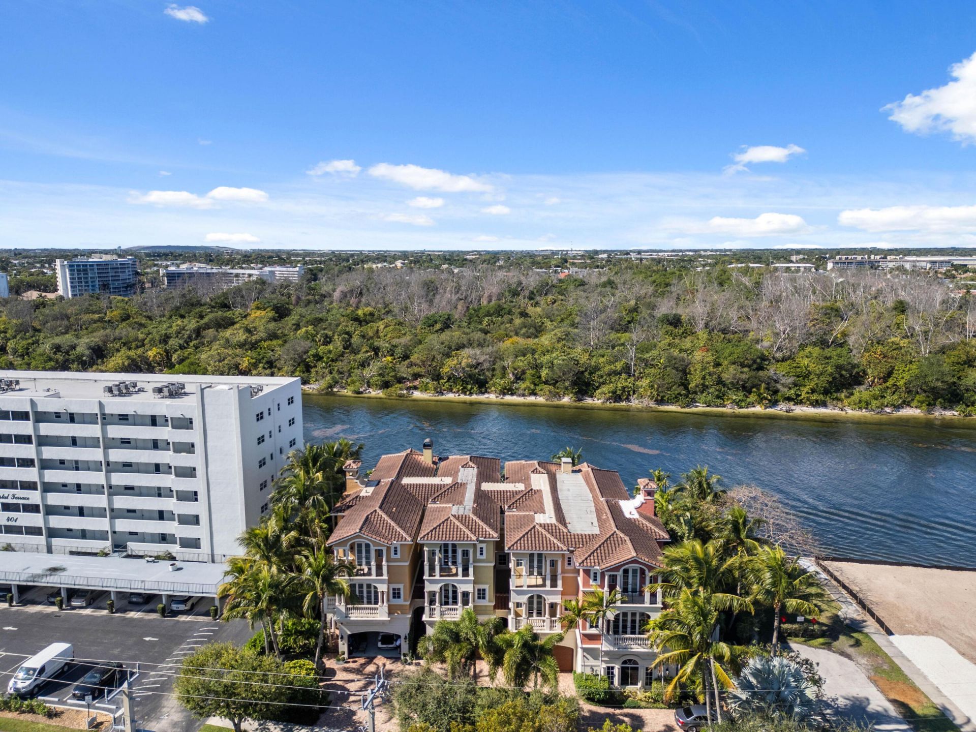 453 NE 19th Avenue, Unit D, Deerfield Beach, FL 33441 Photo