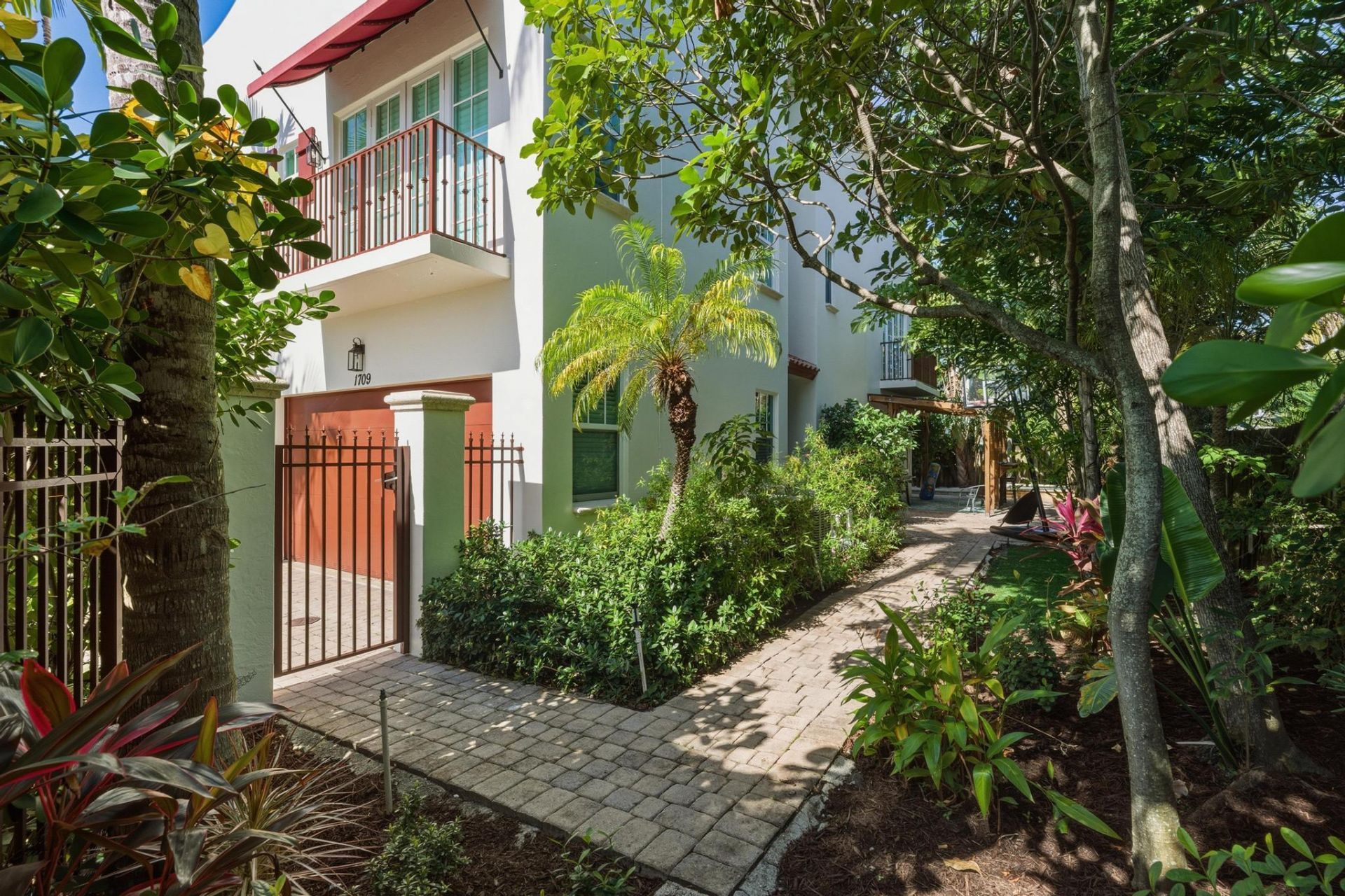 1709 NE 8th Street, Unit 1709, Fort Lauderdale, FL 33304 Photo