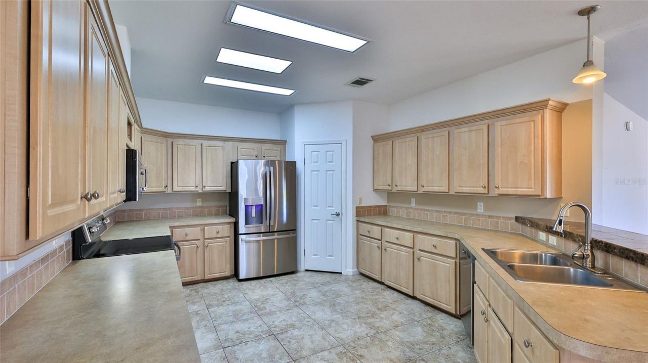 361 Marsh Landing Loop, Oak Hill, FL 32759 Photo