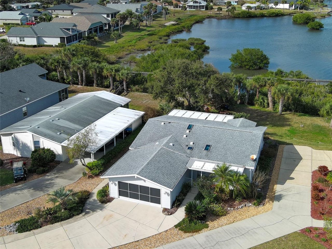 361 Marsh Landing Loop, Oak Hill, FL 32759 Photo