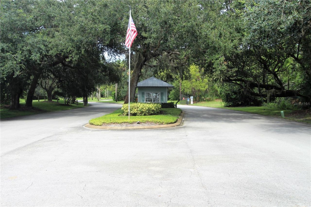 361 Marsh Landing Loop, Oak Hill, FL 32759 Photo