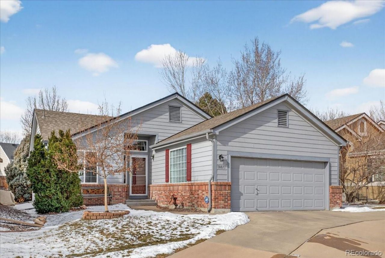 10871 W Dumbarton Place, Littleton, CO 80127 Main Photo