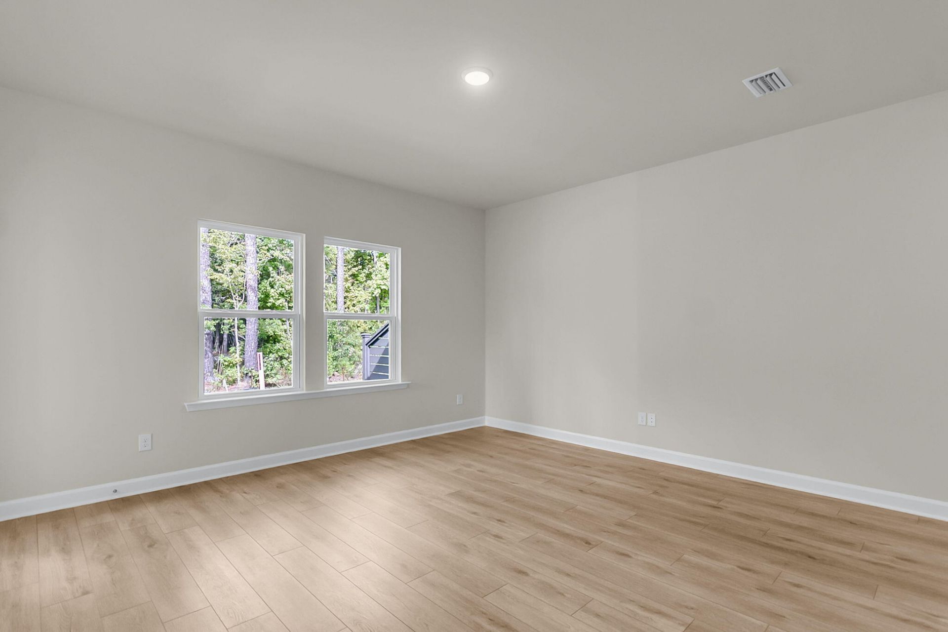 904 Dusk Drive Photo 13