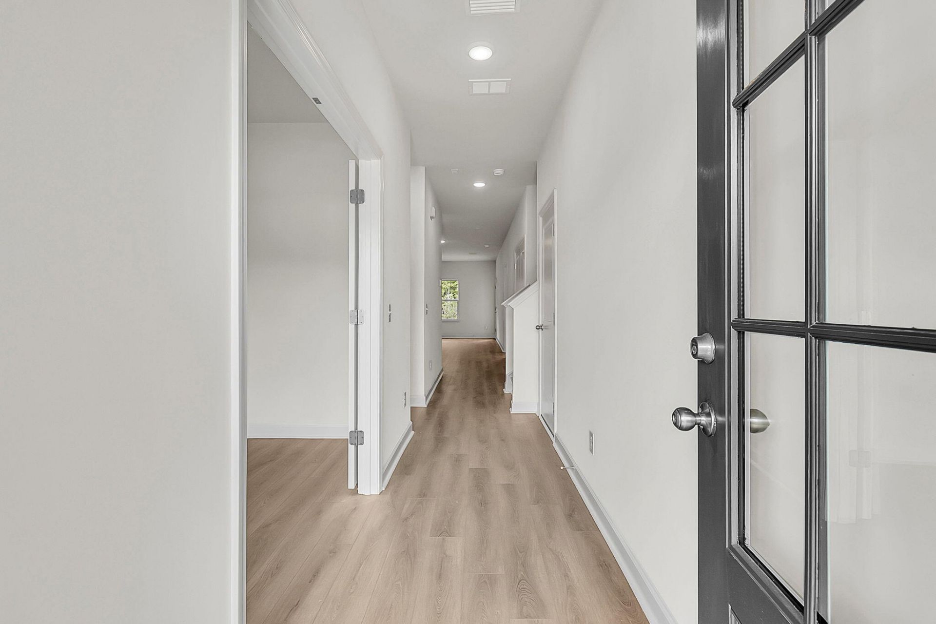 904 Dusk Drive Photo 6