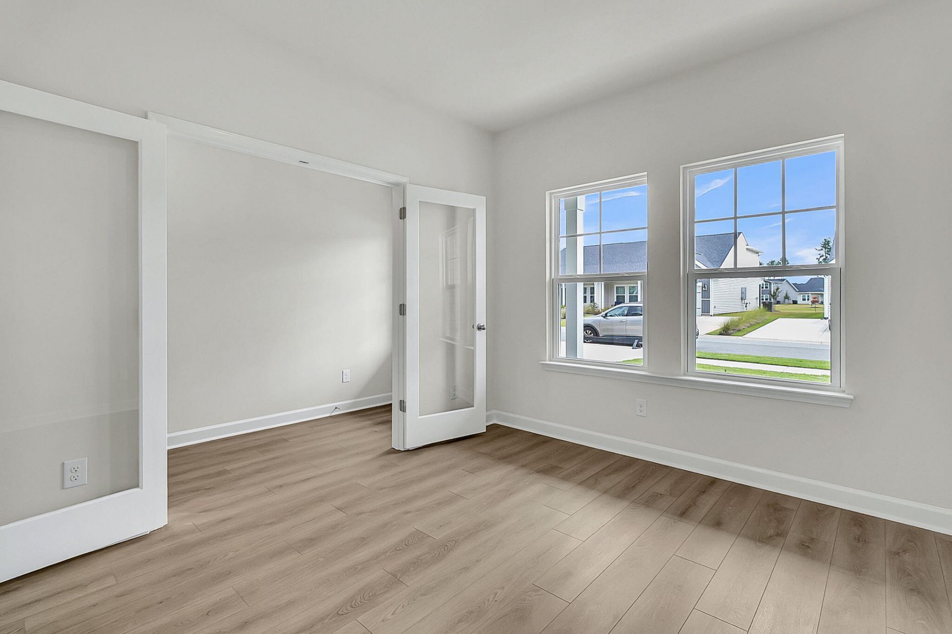 904 Dusk Drive Photo 7