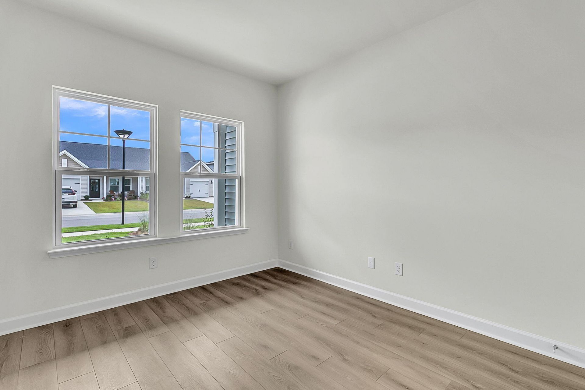 904 Dusk Drive Photo 8