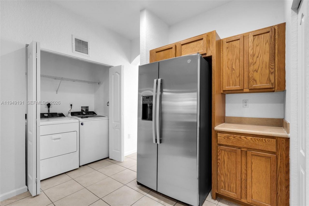 21217 NW 14th Pl , Unit 2-22, Miami Gardens, FL 33169 Photo