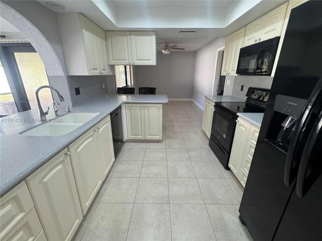 1109 SE 10th St, Deerfield Beach, FL 33441 Photo