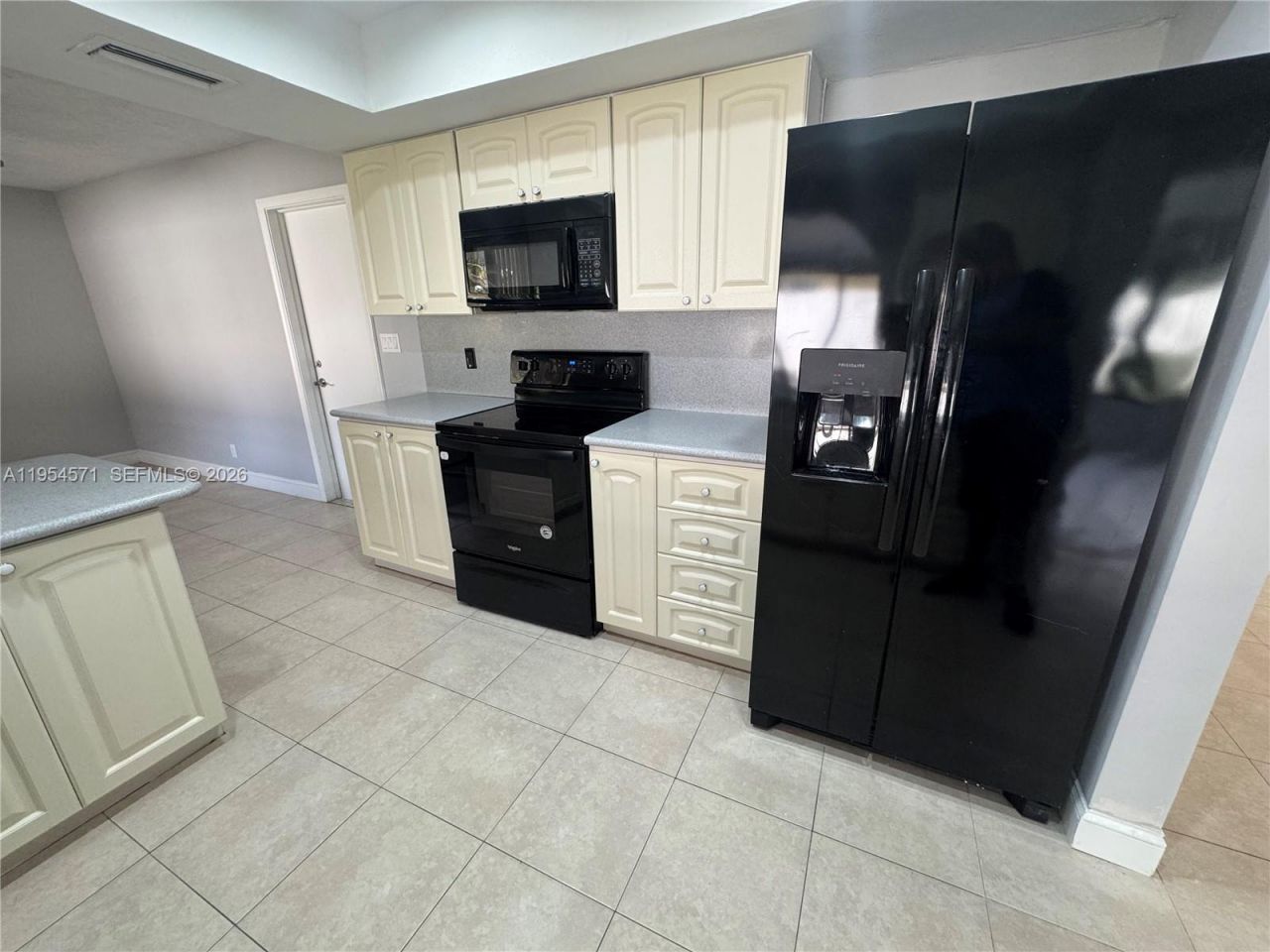 1109 SE 10th St, Deerfield Beach, FL 33441 Photo