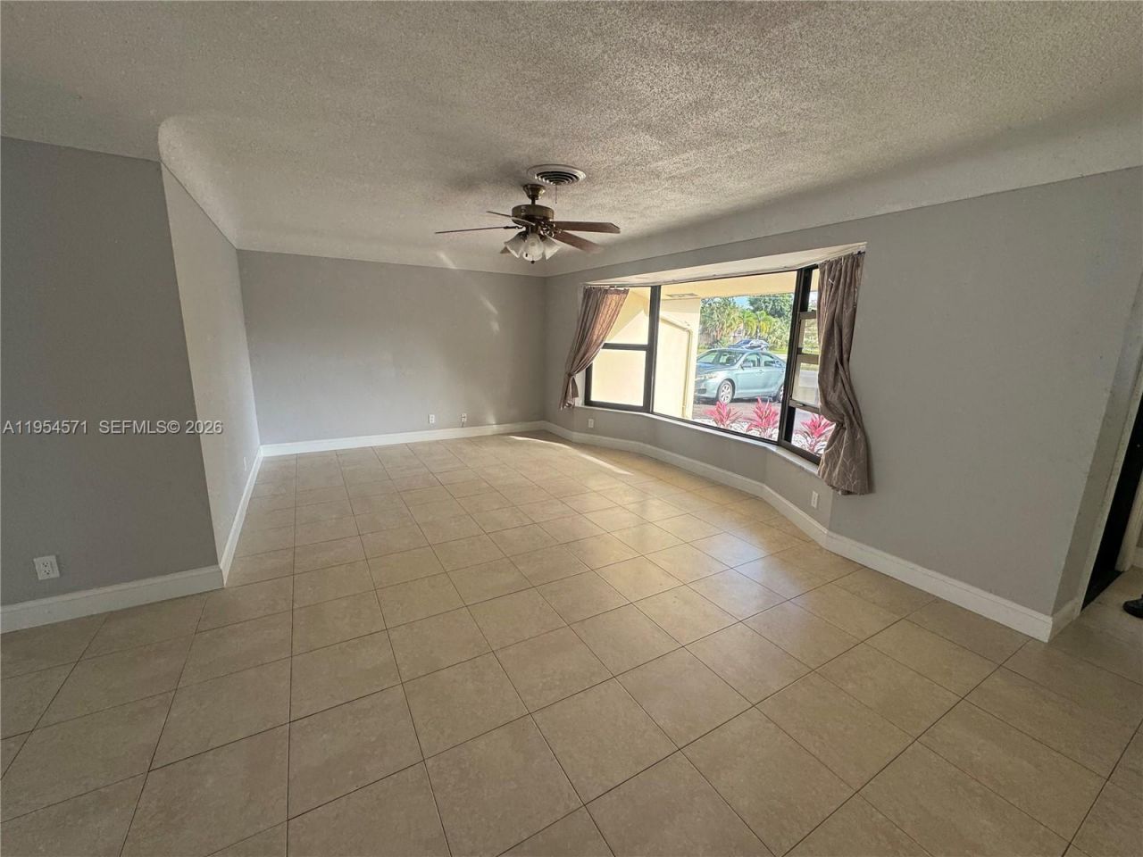 1109 SE 10th St, Deerfield Beach, FL 33441 Photo