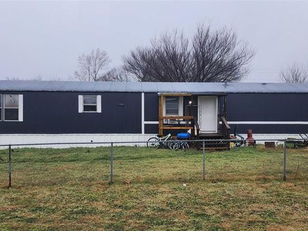 420 Martin Luther King Drive , Mexia, TX 76667