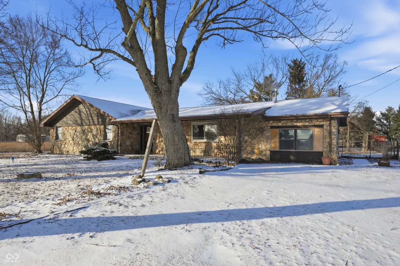 2219 N 300 E, Anderson, IN 46012 Main Photo