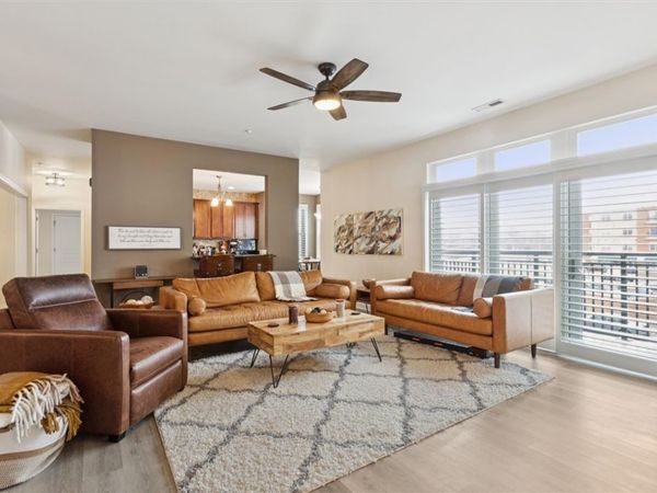 670 Town Center Drive, Unit 207, Newport News, VA 23606