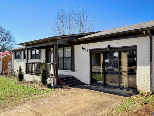 1301 Pennylane, Decatur, AL 35601