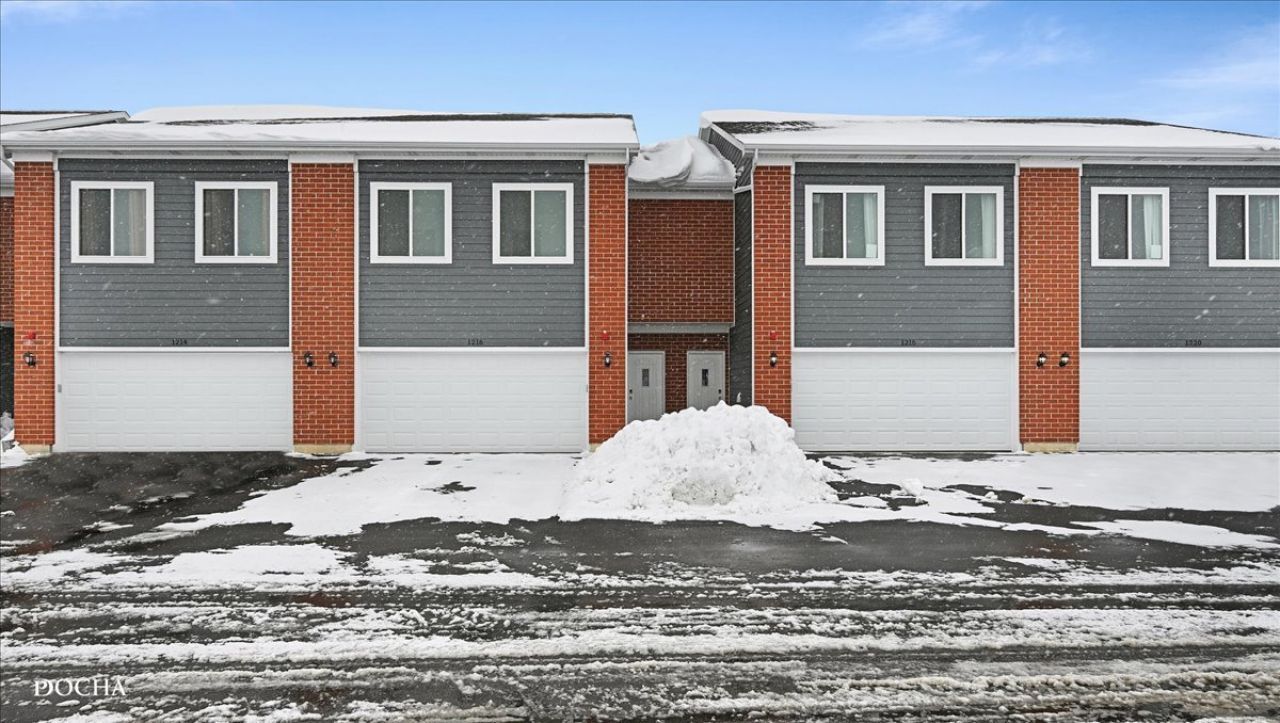 1202 Gillespie Lane, Yorkville, IL 60560 Main Photo