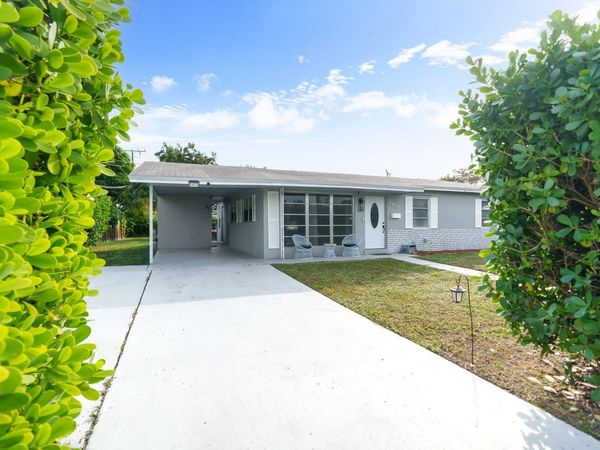 1475 7th Street, West Palm Beach, FL 33401