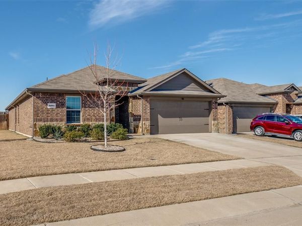 3204 Everly Drive, Fate, TX 75189