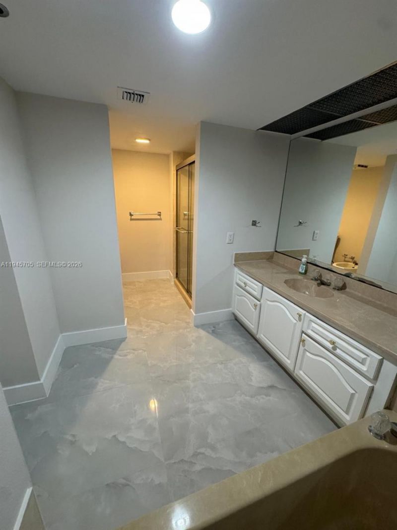 1717 N Bayshore Dr, Unit A-3242, Miami, FL 33132 Photo