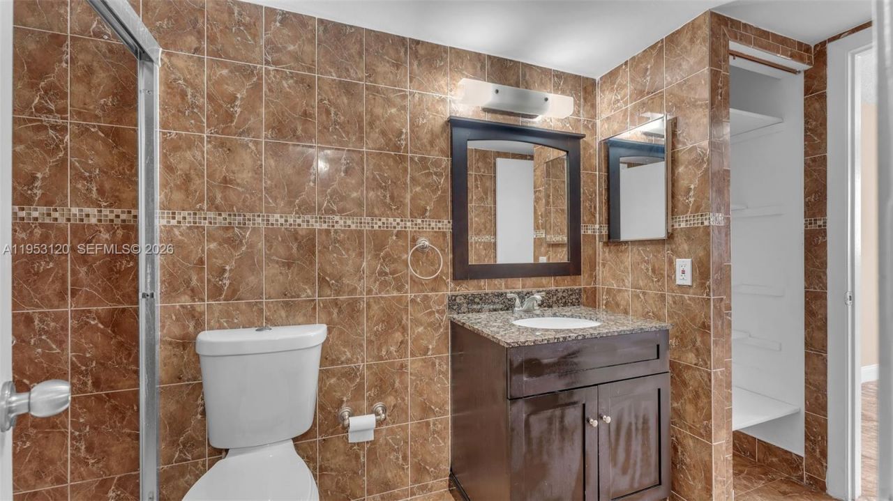 2780 W 76th St , Unit 203, Hialeah, FL 33016 Photo