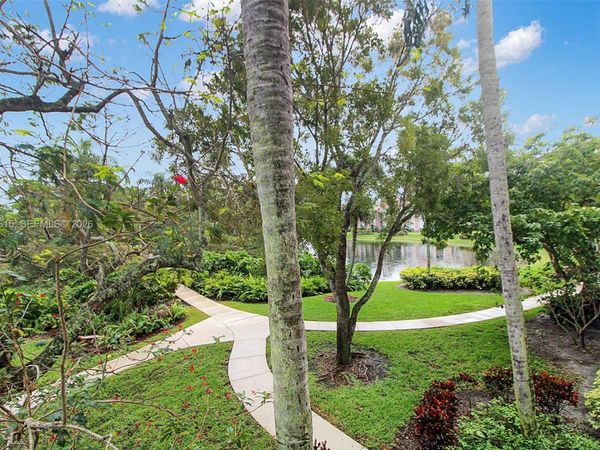 12136 Saint Andrews Pl, Unit 204, Miramar, FL 33025