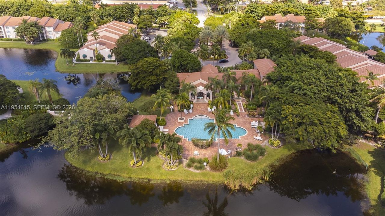 12136 Saint Andrews Pl, Unit 204, Miramar, FL 33025 Photo