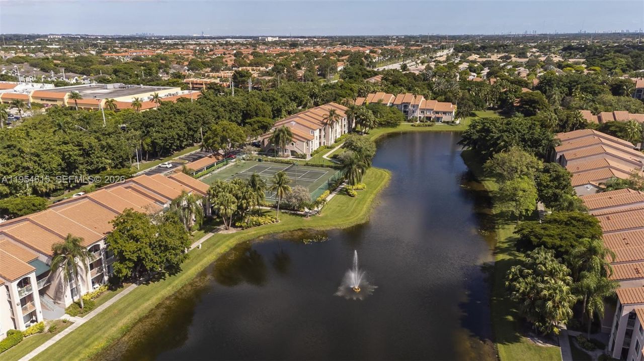 12136 Saint Andrews Pl, Unit 204, Miramar, FL 33025 Photo