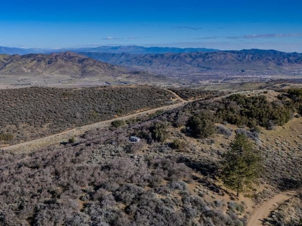 23131 Constance Way, Tehachapi, CA 93561