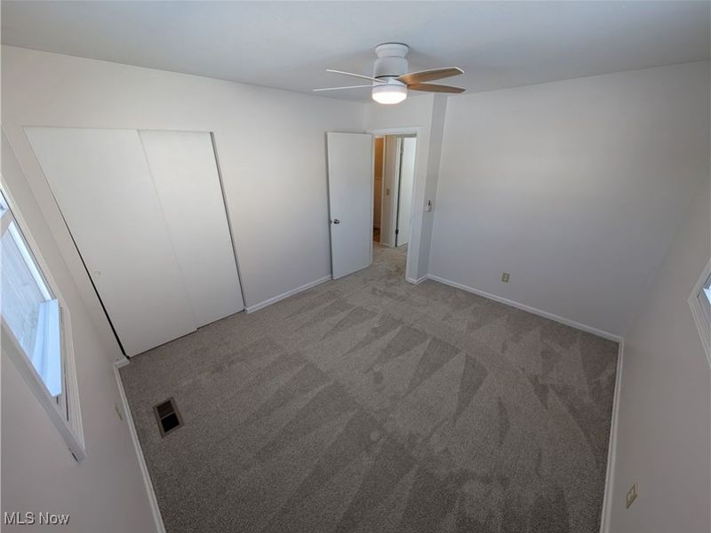 220 Windsor Drive, Elyria, OH 44035 Photo 18