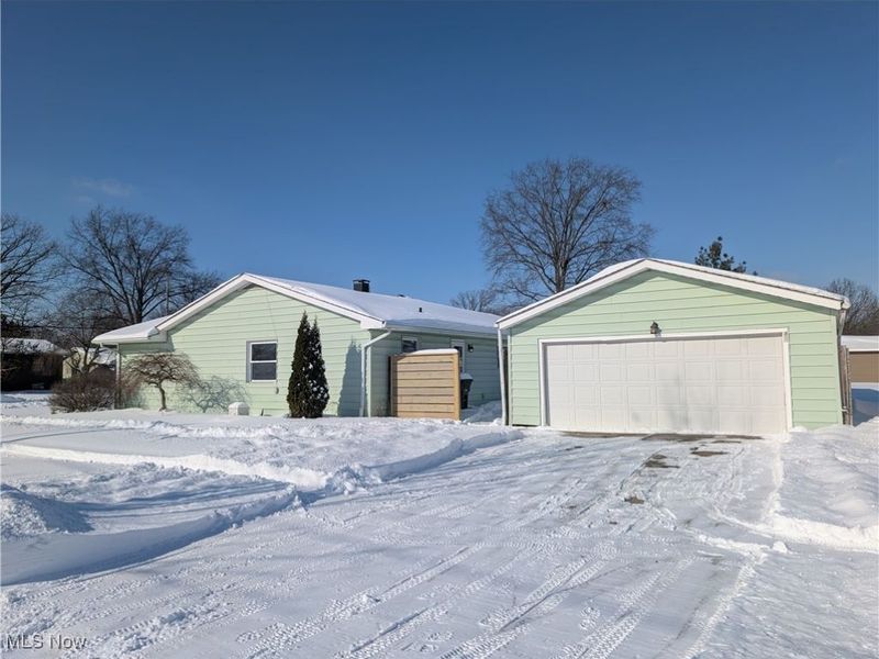 220 Windsor Drive, Elyria, OH 44035 Photo 21