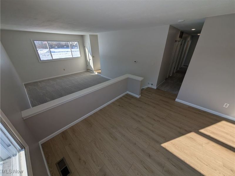 220 Windsor Drive, Elyria, OH 44035 Photo 4