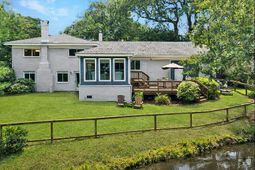 345 Confederate Circle photo 4