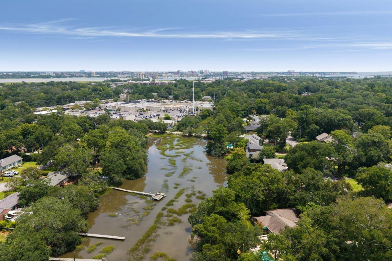 345 Confederate Circle Photo 43