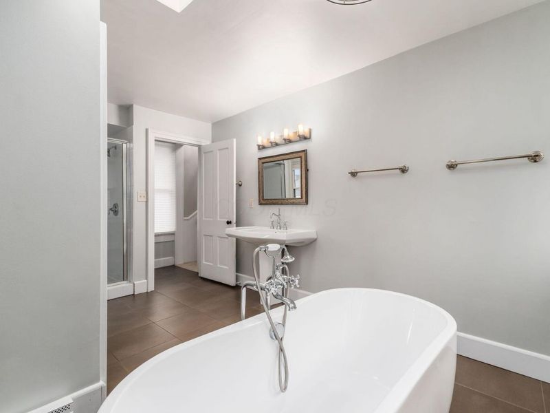 136 E Whittier Street, Columbus, OH 43206 Photo 23