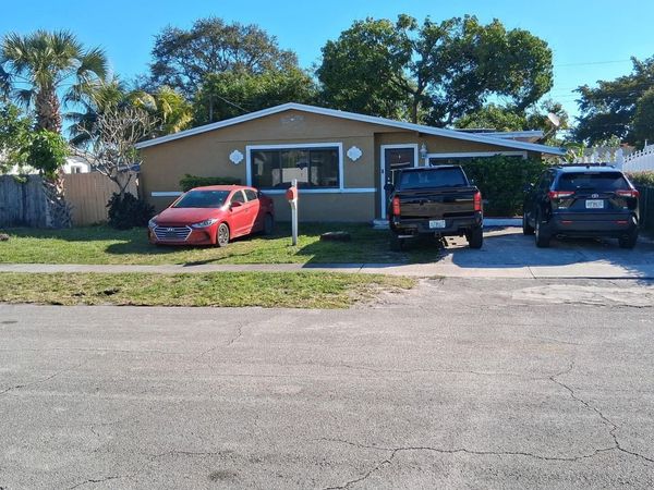 301 N 66th Ave, Hollywood, FL 33024