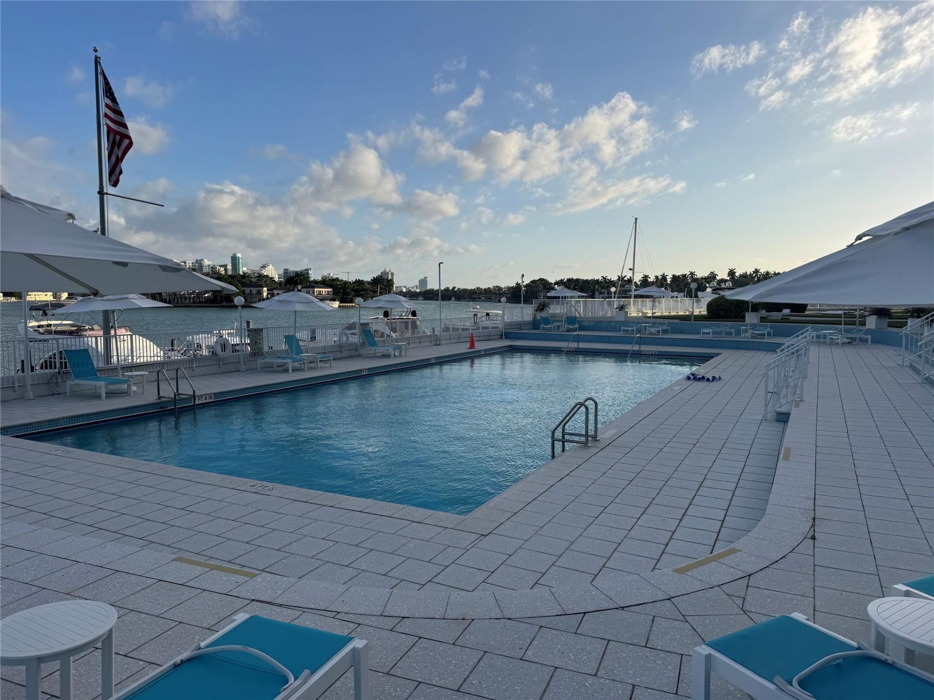 900 Bay Drive, Unit 513, Miami Beach, FL 33141 Photo