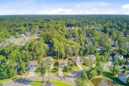 206 President Circle photo 4