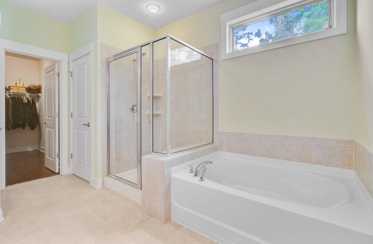 206 President Circle Photo 31